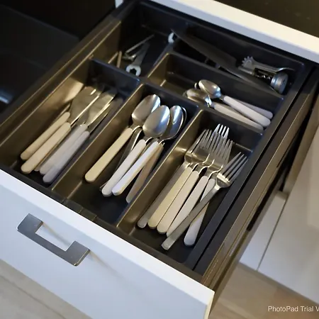 K&r Noblessner Sea Self Check-in